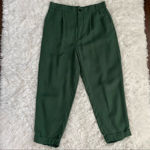 Zara hunter army green loose fitting trouser pants medium high waist